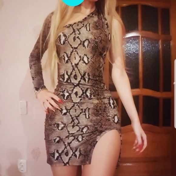 🌋Newly In!🌋Hot Snake Print Bodycon Dress - Picture 5 of 6